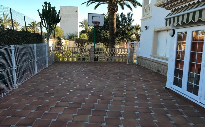 Reventa - Villa -
Orihuela Costa - Costa Blanca