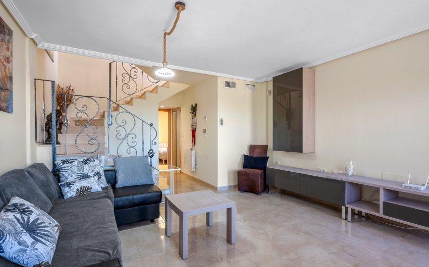 Reventa - Villa -
Orihuela Costa - Costa Blanca