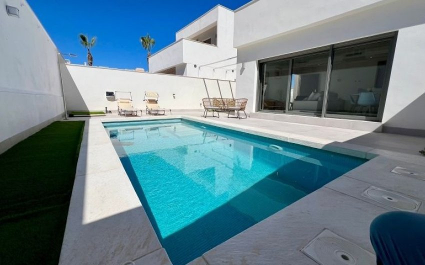 Reventa - Villa -
Orihuela Costa - Costa Blanca
