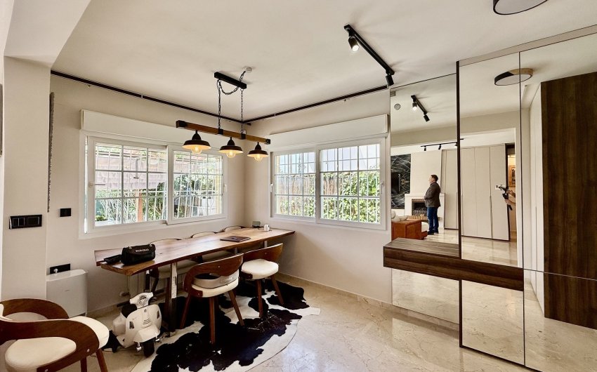 Reventa - Villa -
Orihuela Costa - Costa Blanca