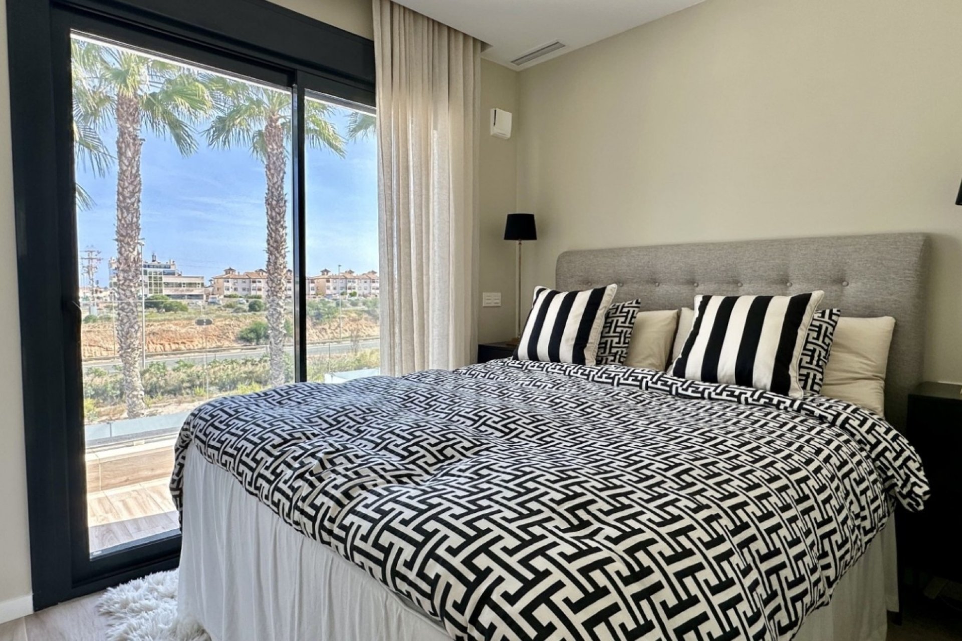 Reventa - Villa -
Orihuela Costa - Costa Blanca