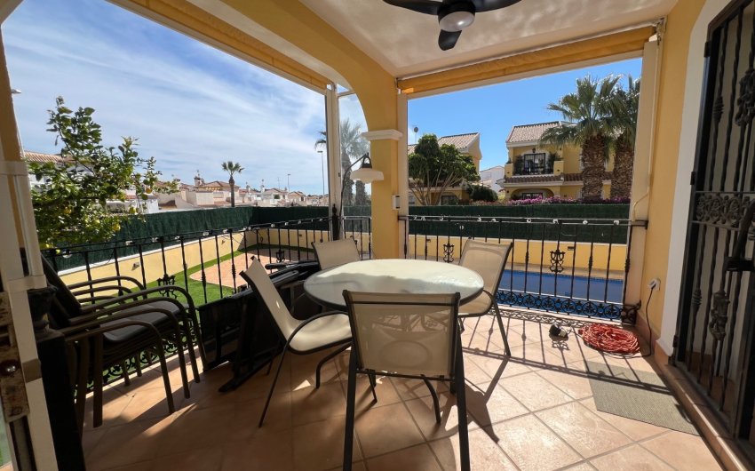 Reventa - Villa -
Orihuela Costa - Costa Blanca