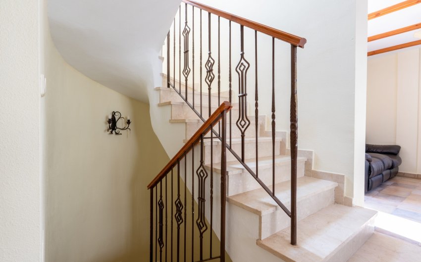 Reventa - Villa -
Orihuela Costa - Costa Blanca