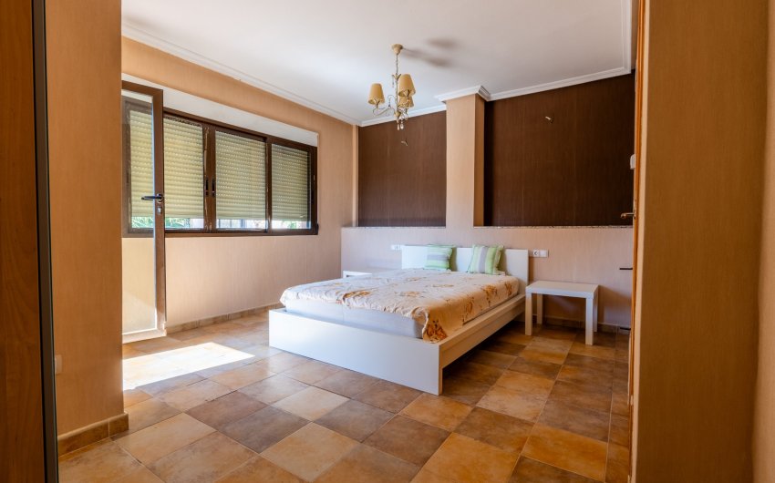 Reventa - Villa -
Orihuela Costa - Costa Blanca