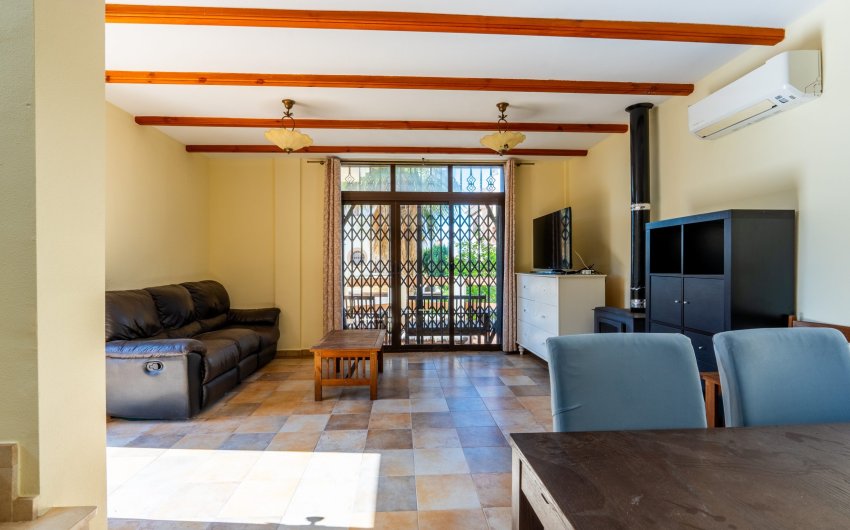 Reventa - Villa -
Orihuela Costa - Costa Blanca