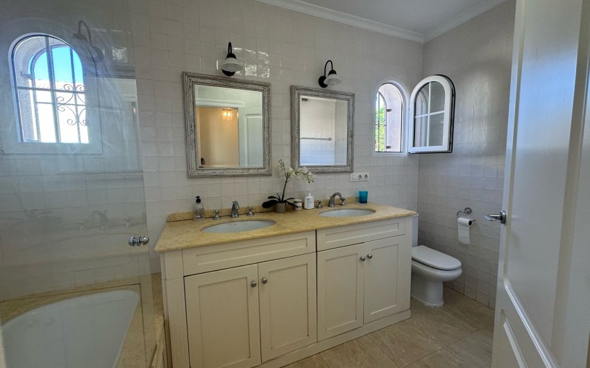 Reventa - Villa -
Orihuela Costa - Costa Blanca