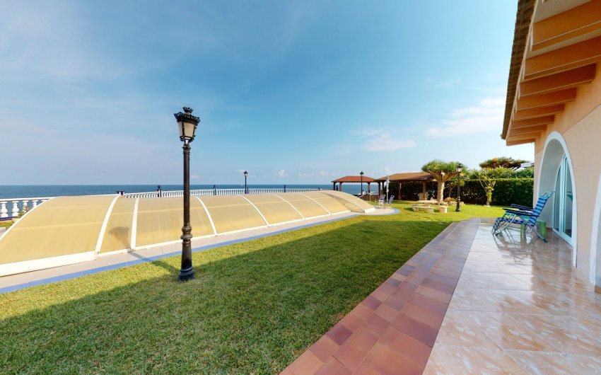 Reventa - Villa -
Orihuela Costa - Costa Blanca