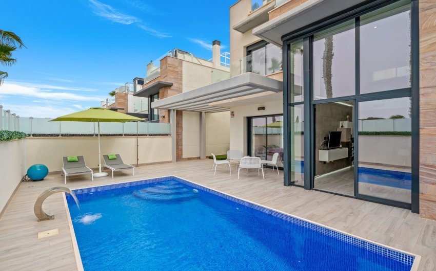 Reventa - Villa -
Orihuela Costa - Costa Blanca