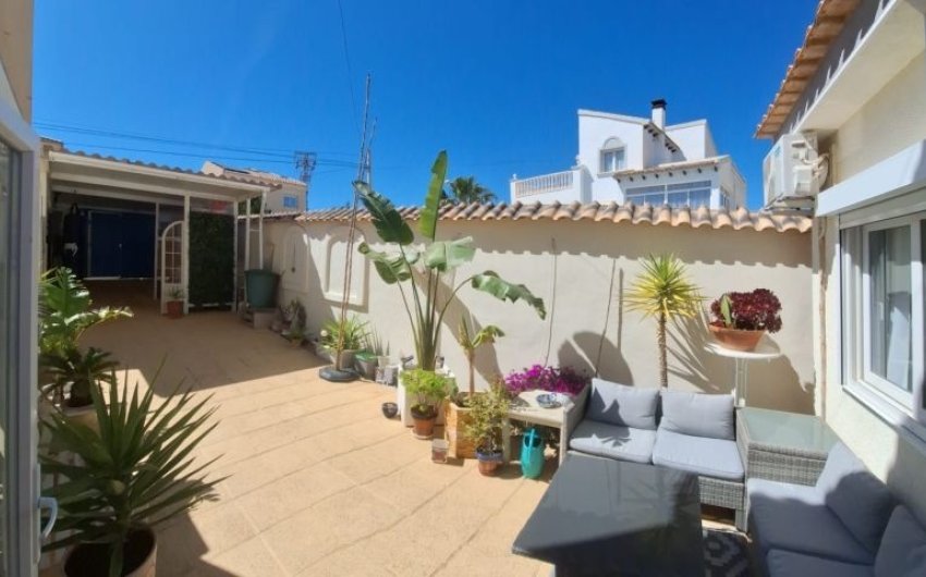 Reventa - Villa -
Orihuela Costa - Costa Blanca