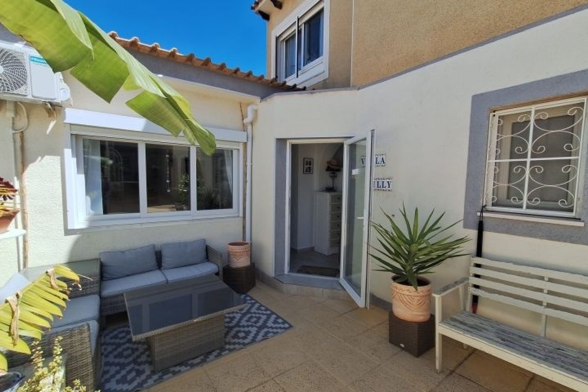 Reventa - Villa -
Orihuela Costa - Costa Blanca