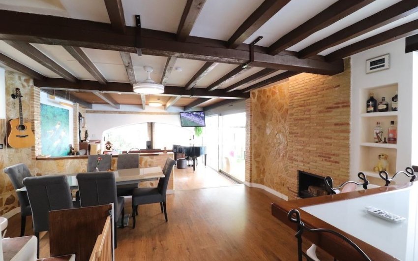 Reventa - Villa -
Orihuela Costa - Costa Blanca