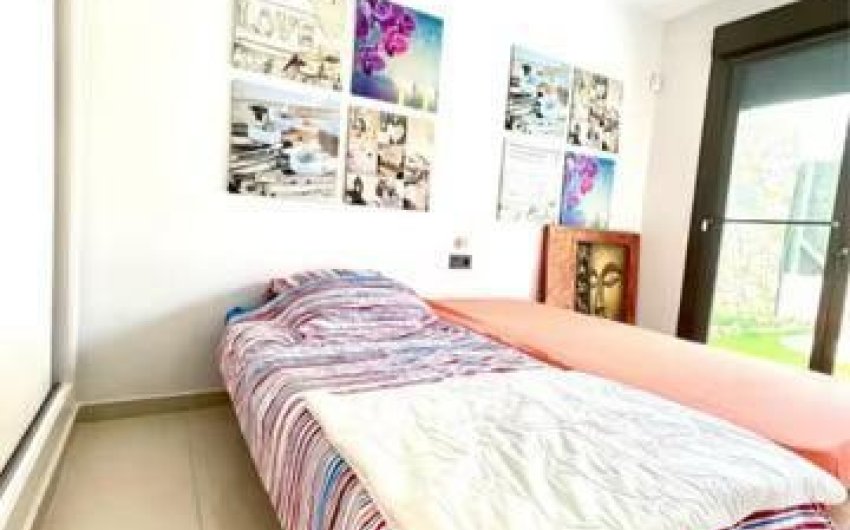 Reventa - Villa -
Orihuela Costa - Costa Blanca