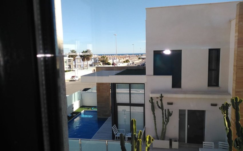 Reventa - Villa -
Orihuela Costa - Costa Blanca