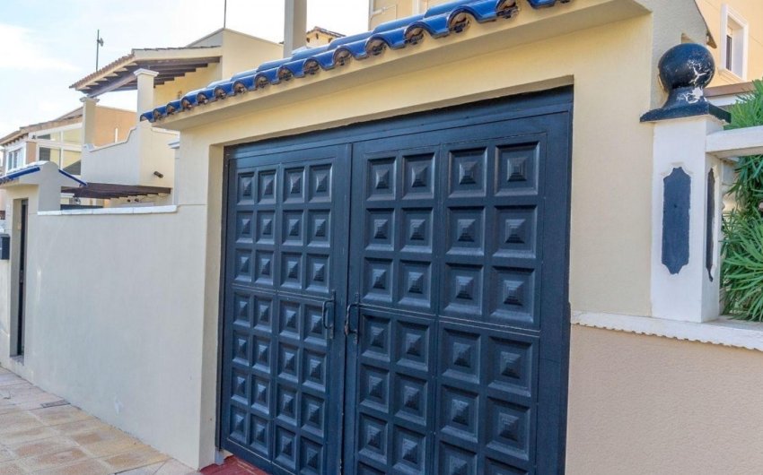 Reventa - Villa -
Orihuela Costa - Costa Blanca