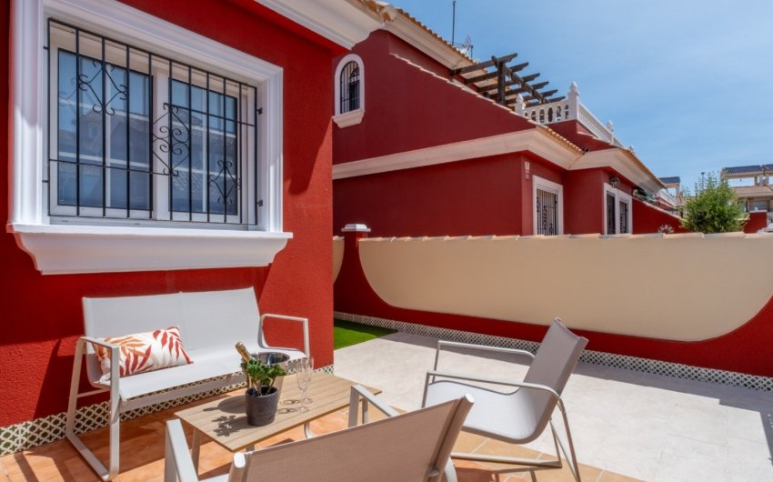 Reventa - Villa -
Orihuela Costa - Costa Blanca