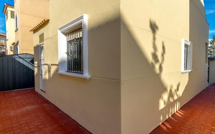 Reventa - Villa -
Orihuela Costa - Costa Blanca