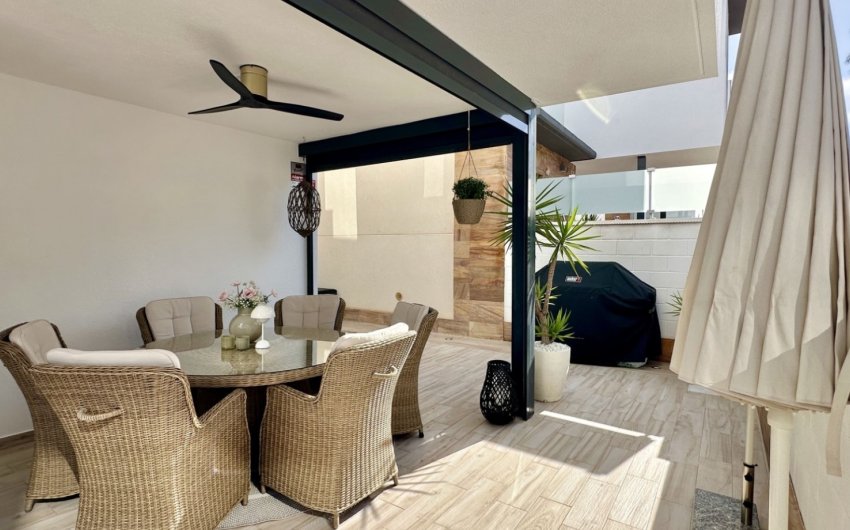 Reventa - Villa -
Orihuela Costa - Costa Blanca