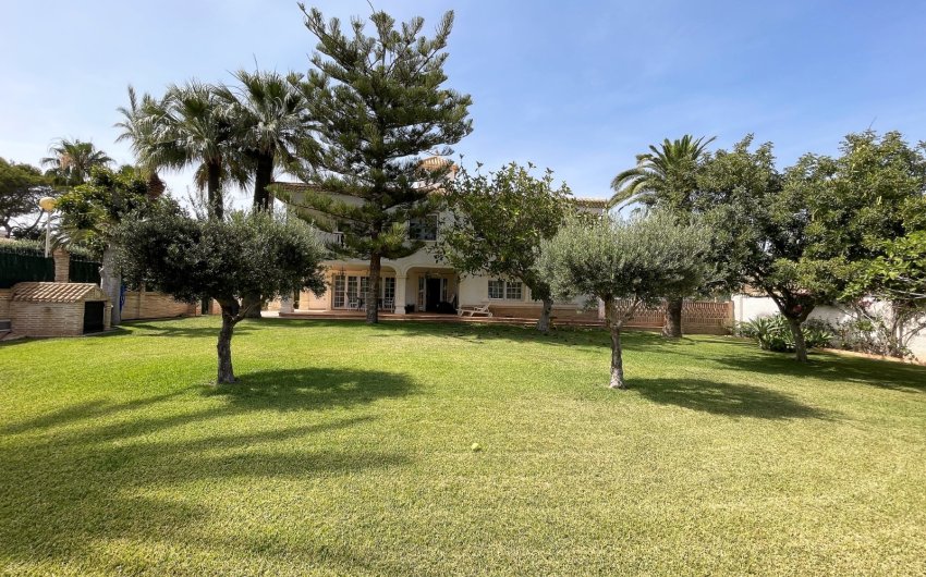 Reventa - Villa -
Orihuela Costa - Costa Blanca