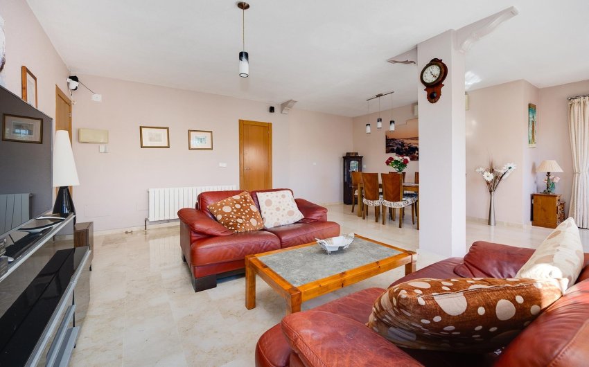 Reventa - Villa -
Orihuela Costa - Costa Blanca
