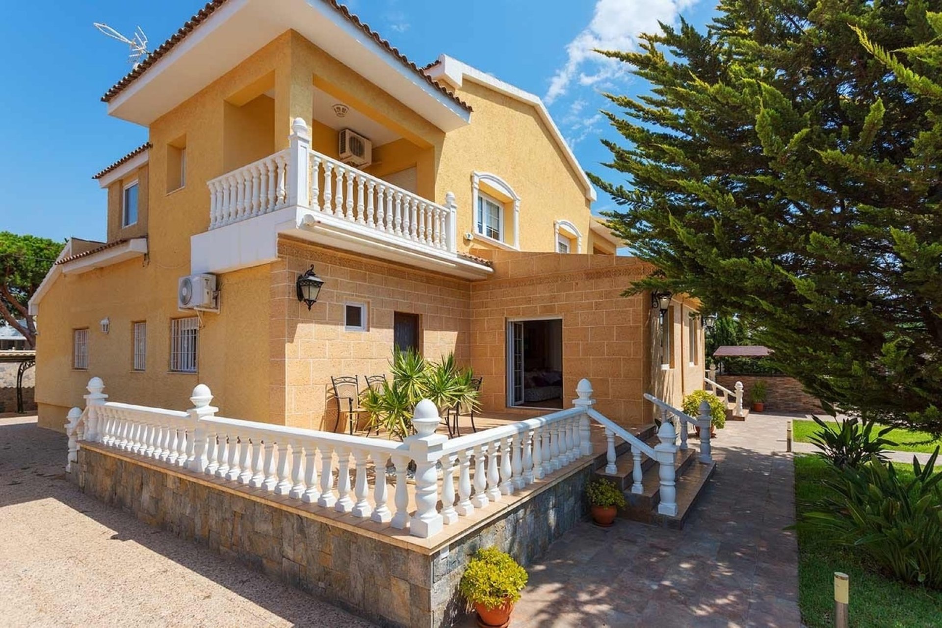 Reventa - Villa -
Orihuela Costa - Costa Blanca