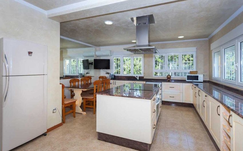 Reventa - Villa -
Orihuela Costa - Costa Blanca