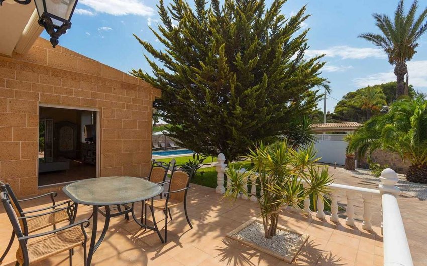 Reventa - Villa -
Orihuela Costa - Costa Blanca