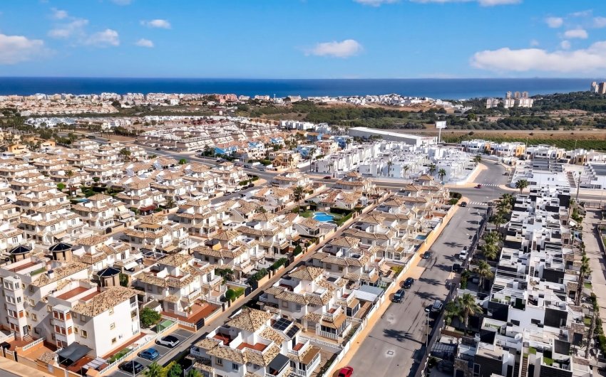 Reventa - Villa -
Orihuela Costa - Costa Blanca