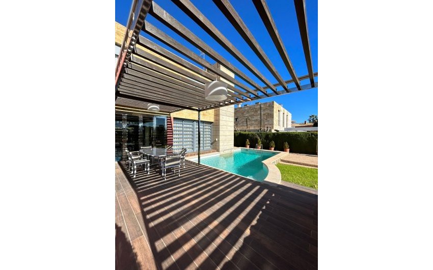 Reventa - Villa -
Orihuela Costa - Dehesa de campoamor