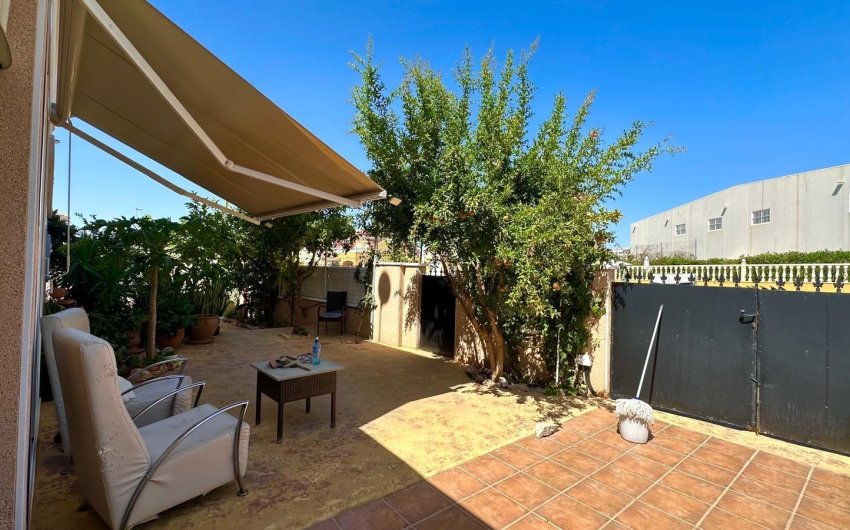 Reventa - Villa -
Orihuela Costa - La Regia