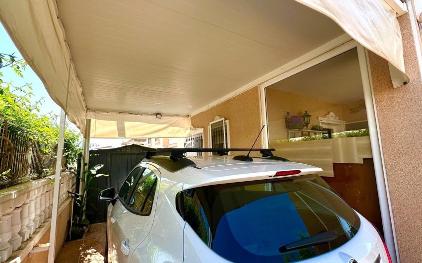 Reventa - Villa -
Orihuela Costa - La Regia