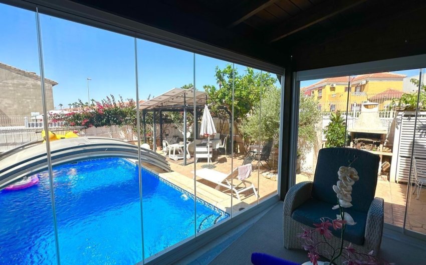 Reventa - Villa -
Orihuela Costa - La Regia