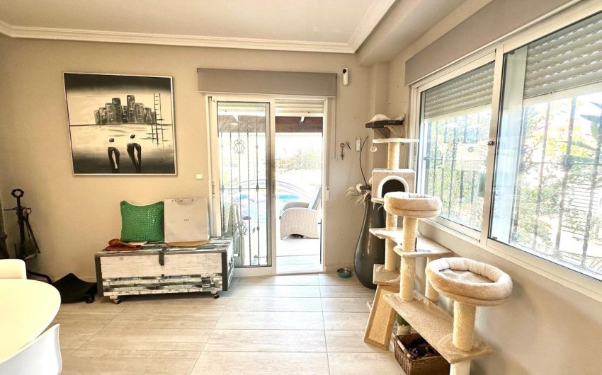 Reventa - Villa -
Orihuela Costa - La Regia