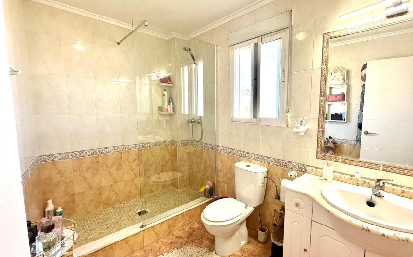 Reventa - Villa -
Orihuela Costa - La Regia