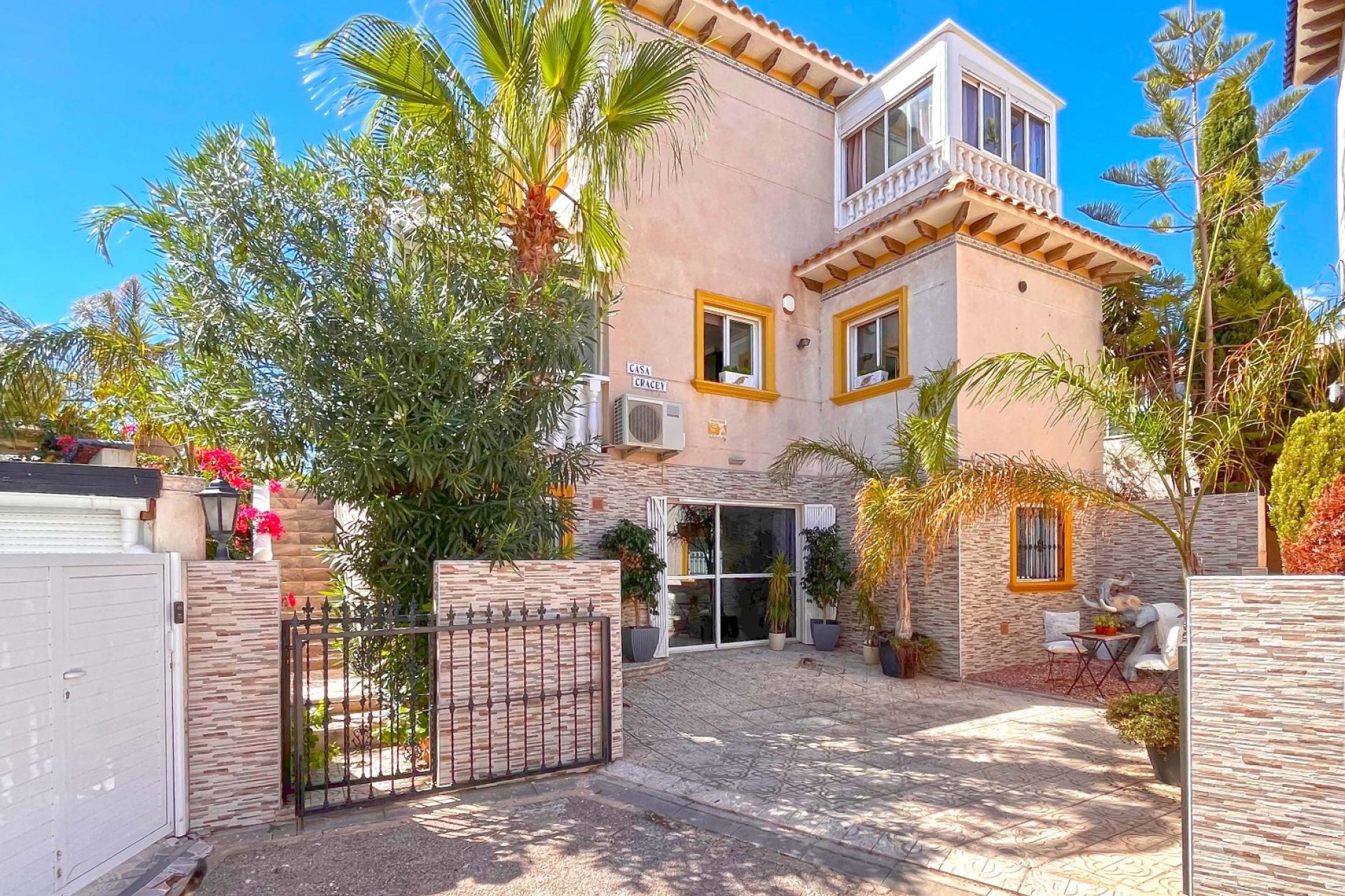 Reventa - Villa -
Orihuela Costa - La Zenia
