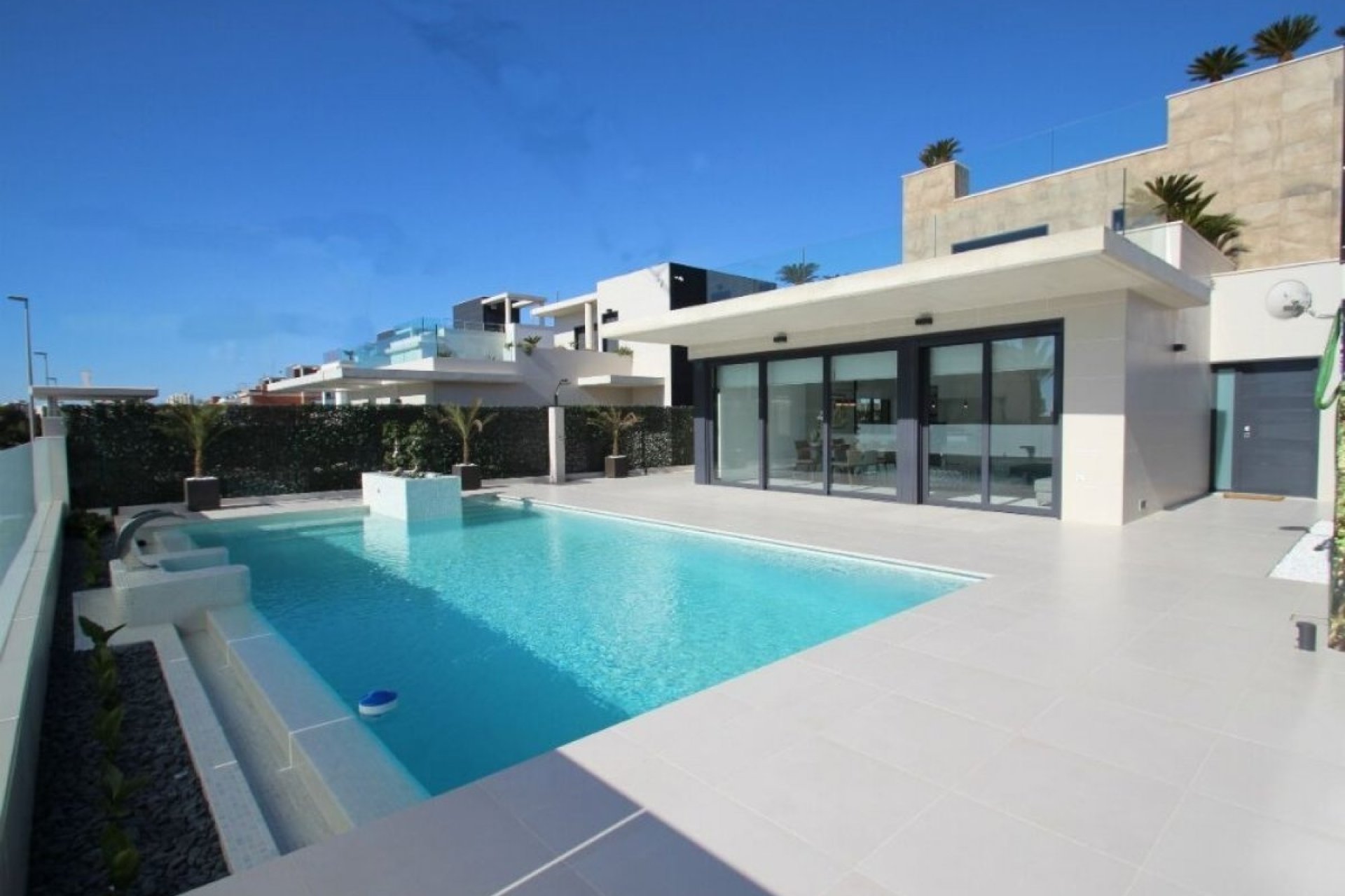 Reventa - Villa -
Orihuela Costa - La Zenia