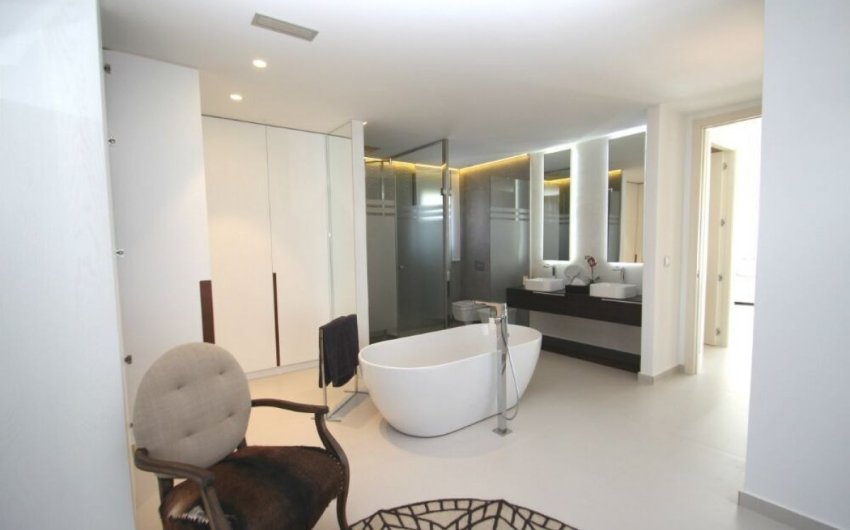 Reventa - Villa -
Orihuela Costa - La Zenia