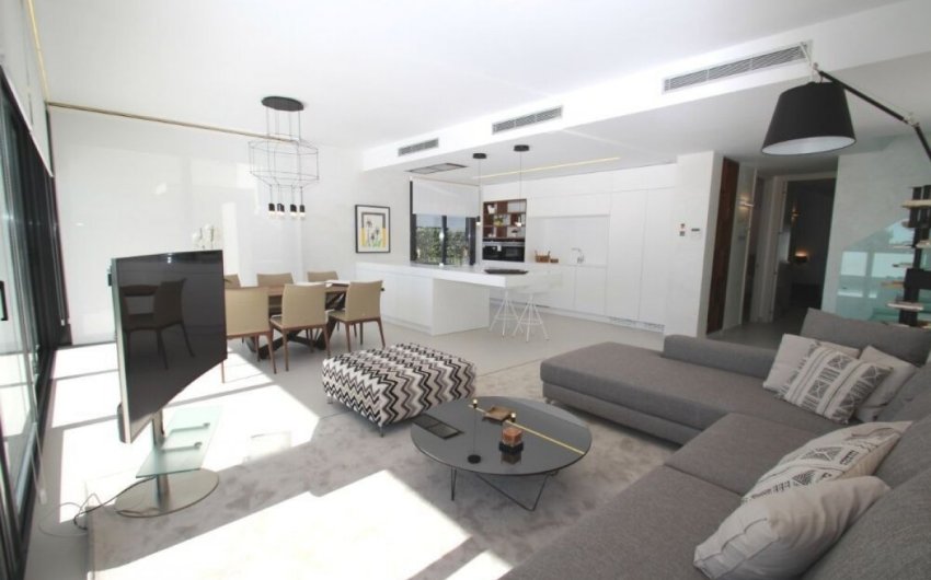 Reventa - Villa -
Orihuela Costa - La Zenia