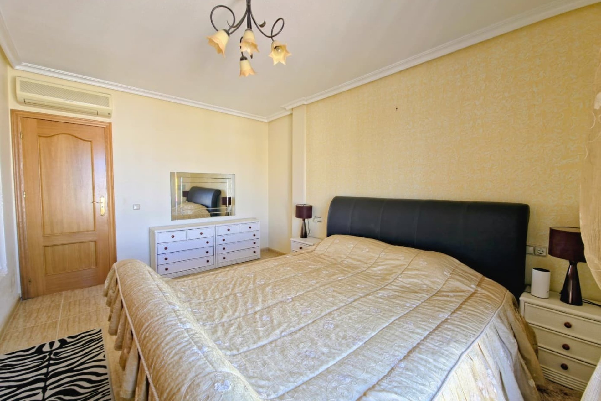 Reventa - Villa -
Orihuela Costa - Las Filipinas