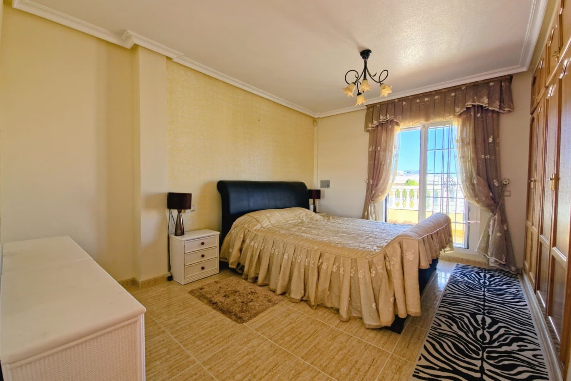 Reventa - Villa -
Orihuela Costa - Las Filipinas