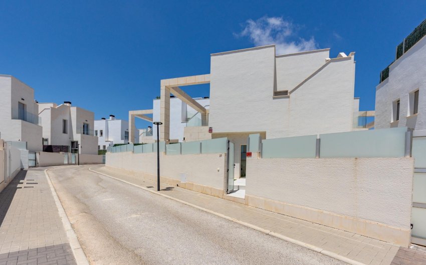 Reventa - Villa -
Orihuela Costa - Lomas de Cabo Roig