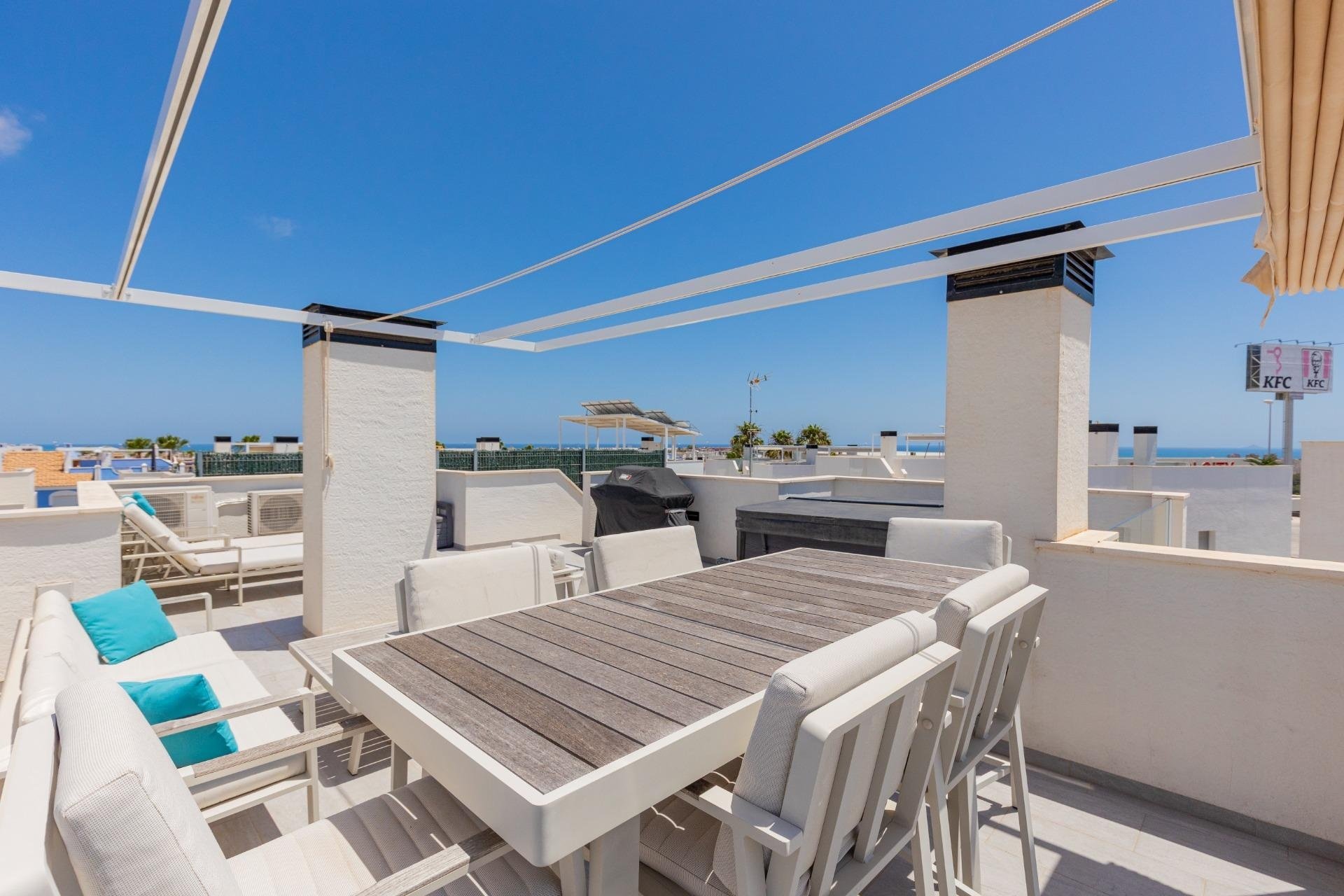 Reventa - Villa -
Orihuela Costa - Lomas de Cabo Roig