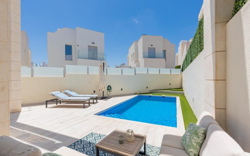 Reventa - Villa -
Orihuela Costa - Lomas de Cabo Roig