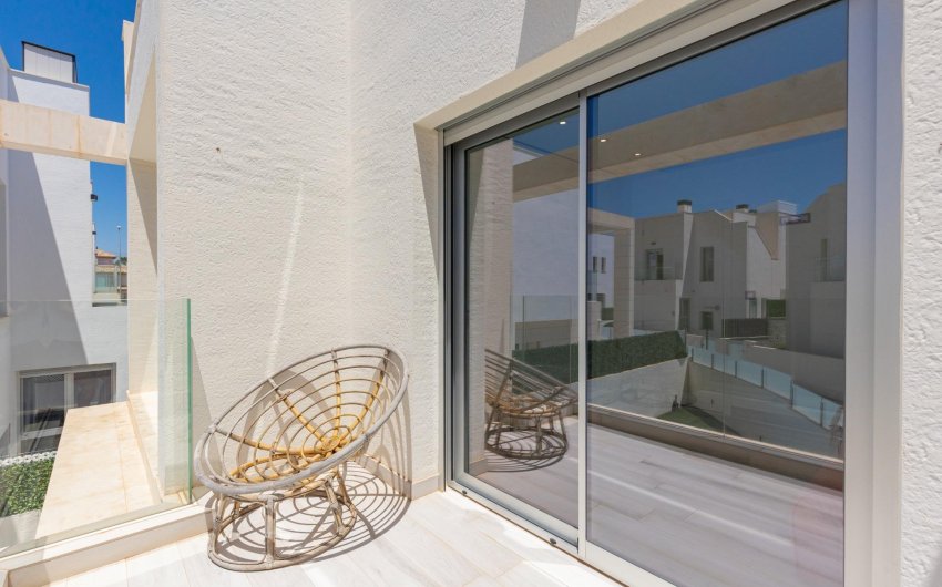 Reventa - Villa -
Orihuela Costa - Lomas de Cabo Roig