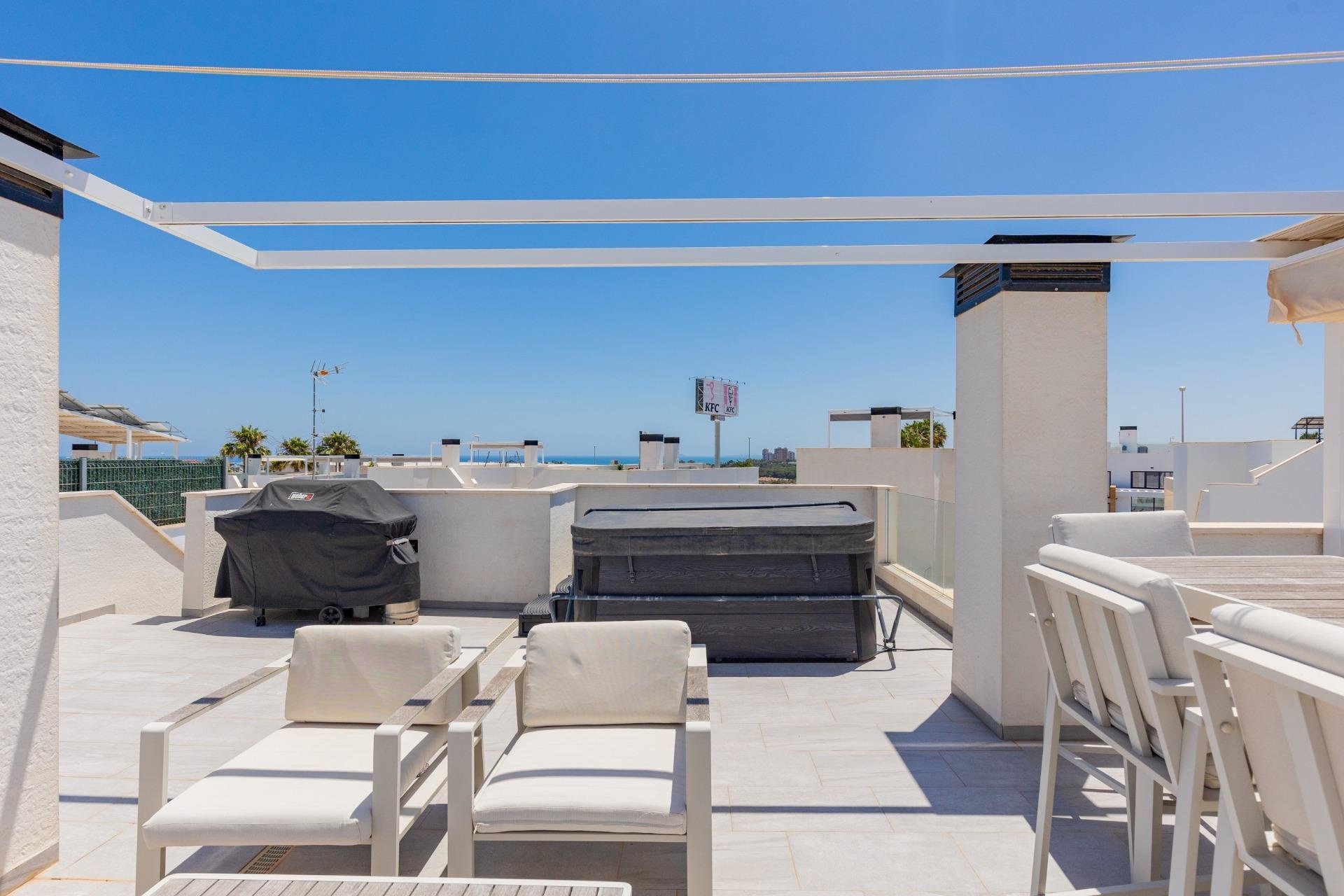 Reventa - Villa -
Orihuela Costa - Lomas de Cabo Roig