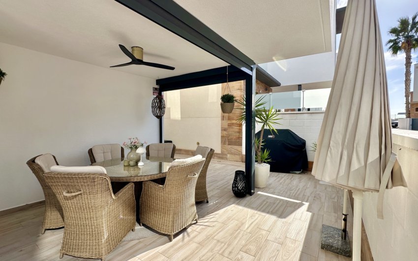 Reventa - Villa -
Orihuela Costa - Lomas De Cabo Roig