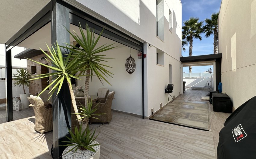 Reventa - Villa -
Orihuela Costa - Lomas De Cabo Roig