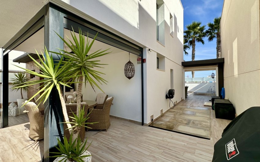 Reventa - Villa -
Orihuela Costa - Lomas De Cabo Roig