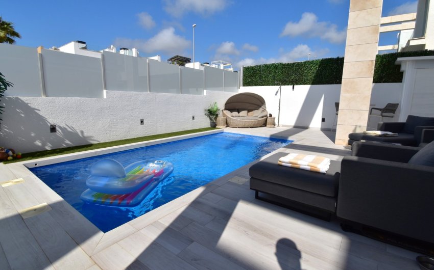 Reventa - Villa -
Orihuela Costa - Lomas De Cabo Roig