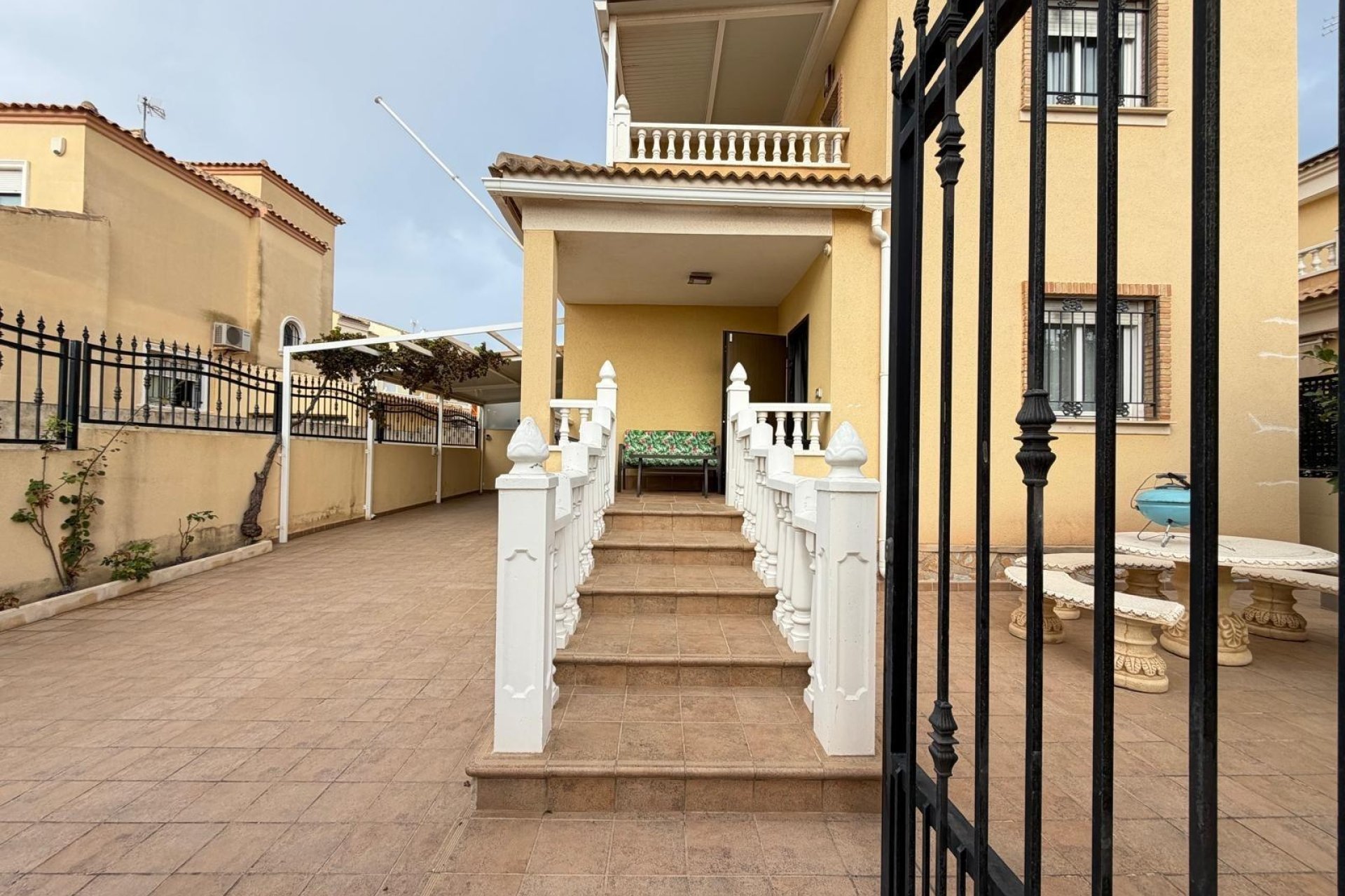Reventa - Villa -
Orihuela Costa - Lomas De Don Juan