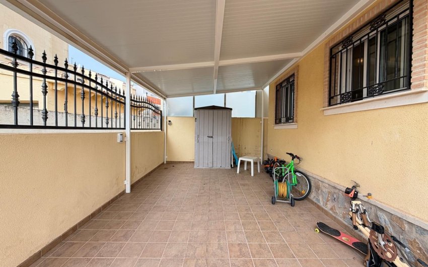 Reventa - Villa -
Orihuela Costa - Lomas De Don Juan